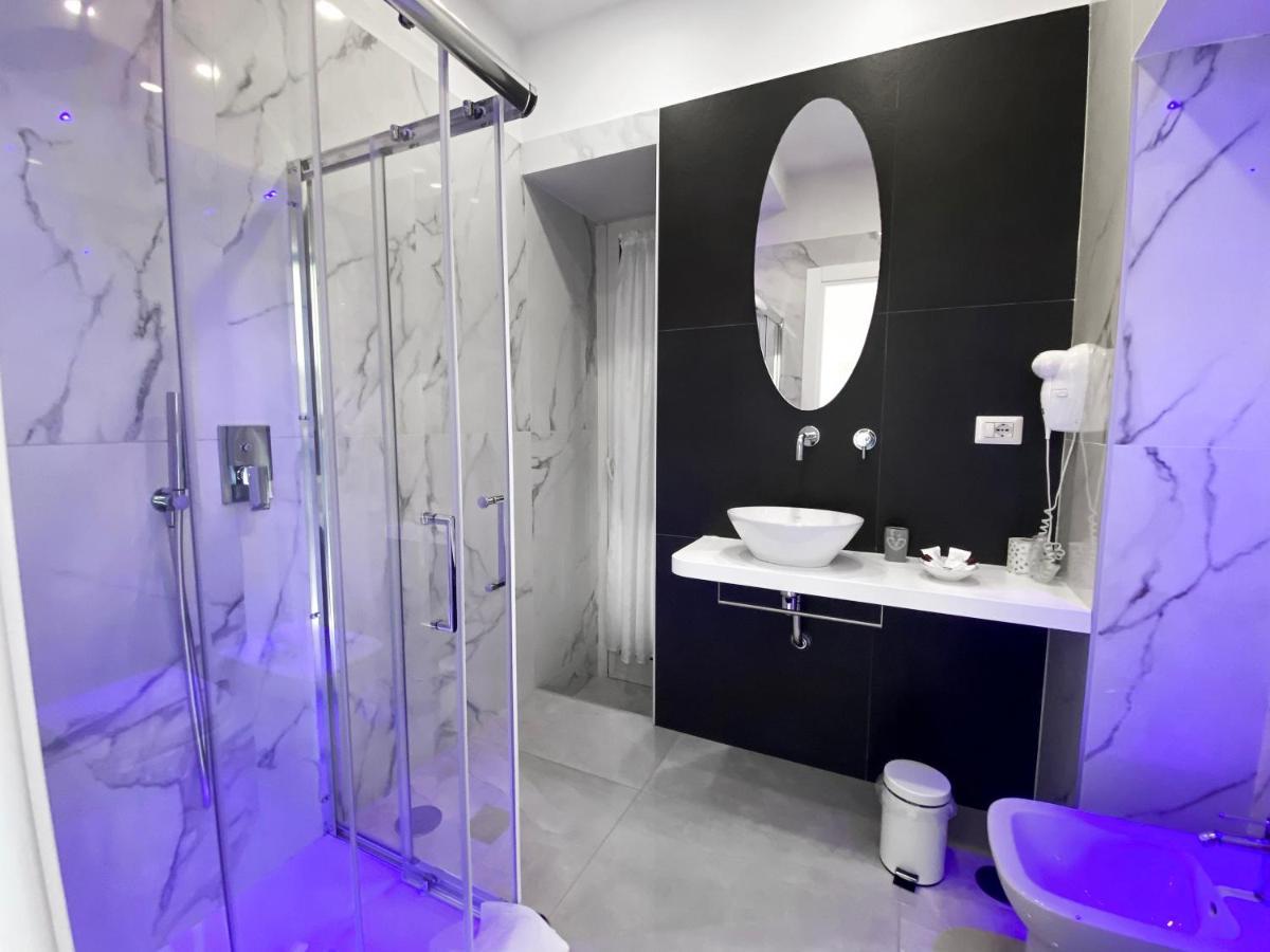 נאפולי Aurora Luxury Rooms מראה חיצוני תמונה