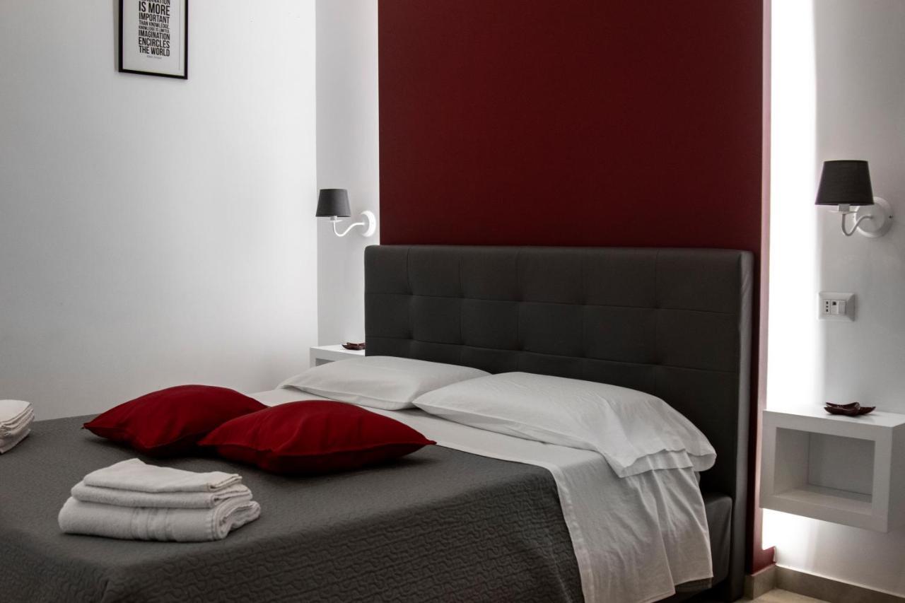נאפולי Aurora Luxury Rooms מראה חיצוני תמונה