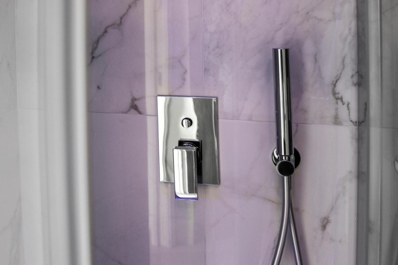 נאפולי Aurora Luxury Rooms מראה חיצוני תמונה