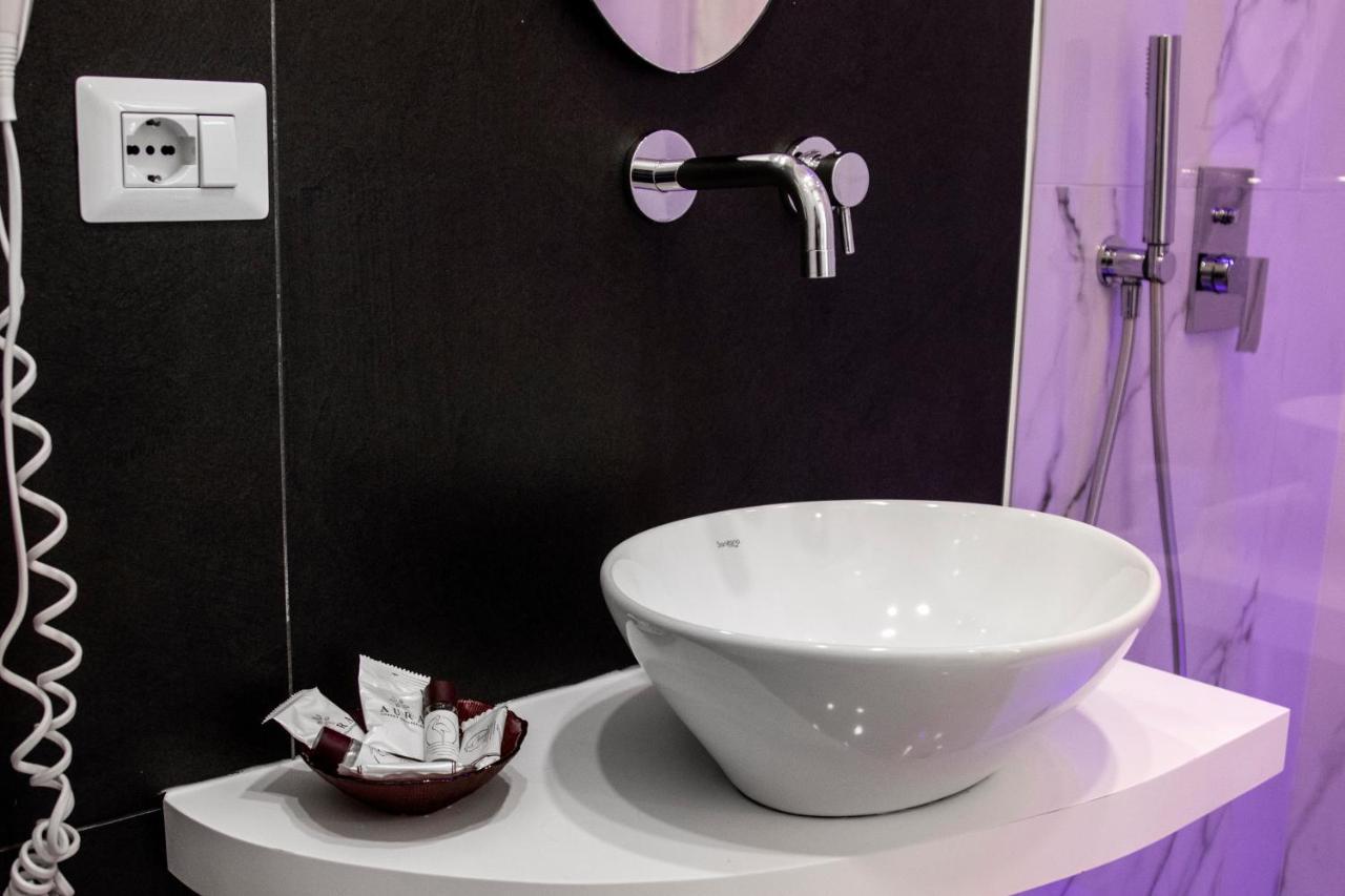 נאפולי Aurora Luxury Rooms מראה חיצוני תמונה