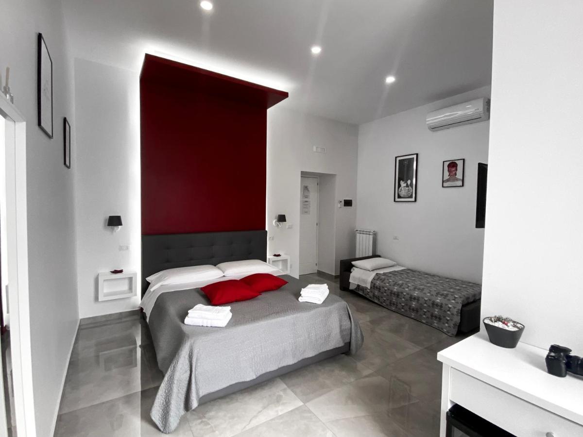 נאפולי Aurora Luxury Rooms מראה חיצוני תמונה