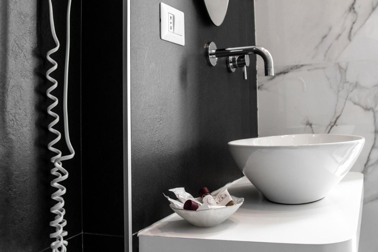 נאפולי Aurora Luxury Rooms מראה חיצוני תמונה